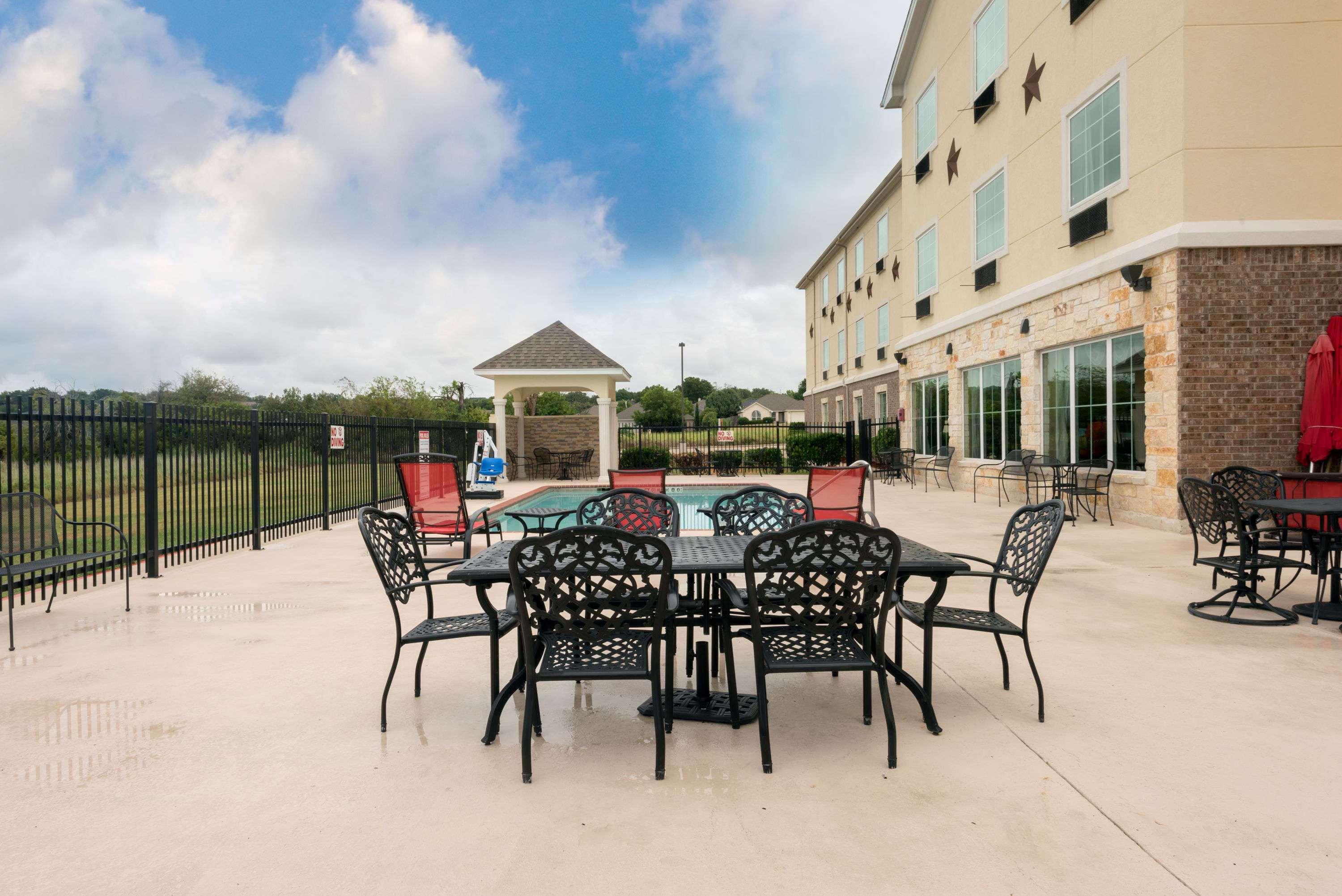 Comfort Inn & Suites Gatesville Near Fort Cavazos Exterior photo